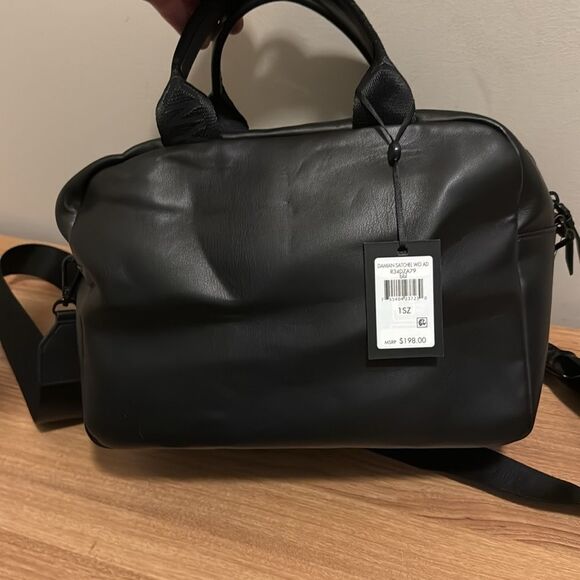 DKNY Camera Bag B93 - Picture 5 of 10